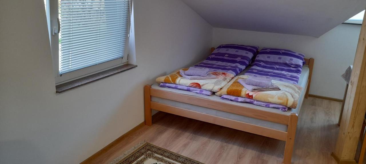 Aura City Visoko Luaran gambar